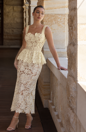 Vestido Golden Petal