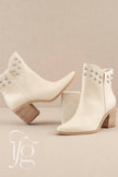 WHITE BOOTIES